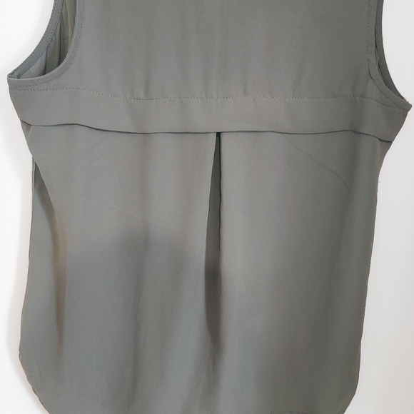 *SOLD!* Camisole chemisier Dynamite, xs, vert foncé, vert armé / - Picture 8 of 9
